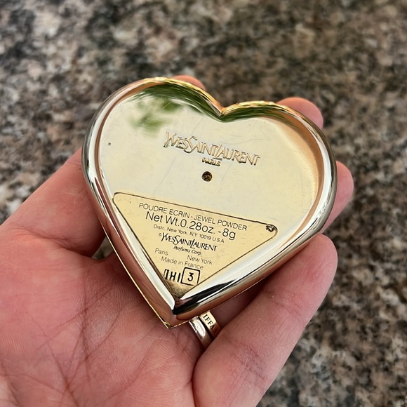Yves Saint Laurent Gold Heart Shaped Compact - Picture 4 of 8